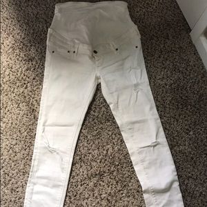 H&M baby mama maternity White Distress Jeans. NWOT